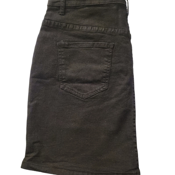 Skirt - Picture 2 of 2